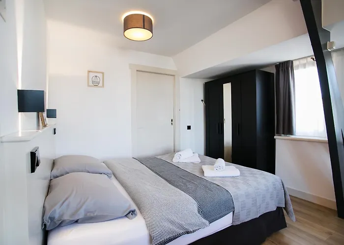 Stylish Coastal Apartment