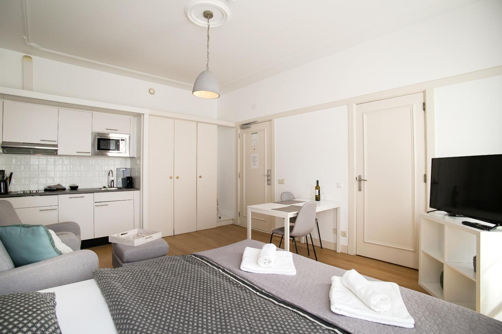 Stylish Coastal Apartment The Hague